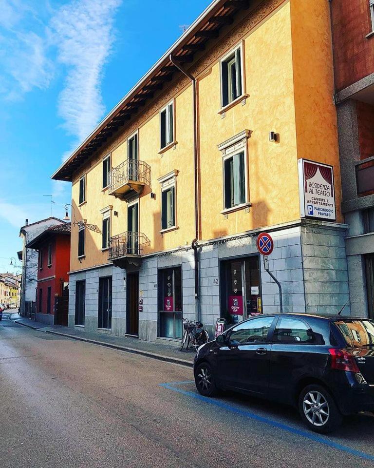 Albergo Residenza Al Teatro Udine Exteriör bild